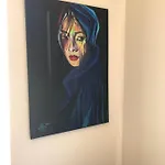Vivi Cernobbio, La Sua Arte, La Sua Magia شقة