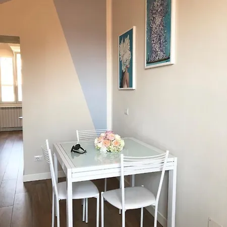 Apartment Vivi Cernobbio, La Sua Arte, La Sua Magia